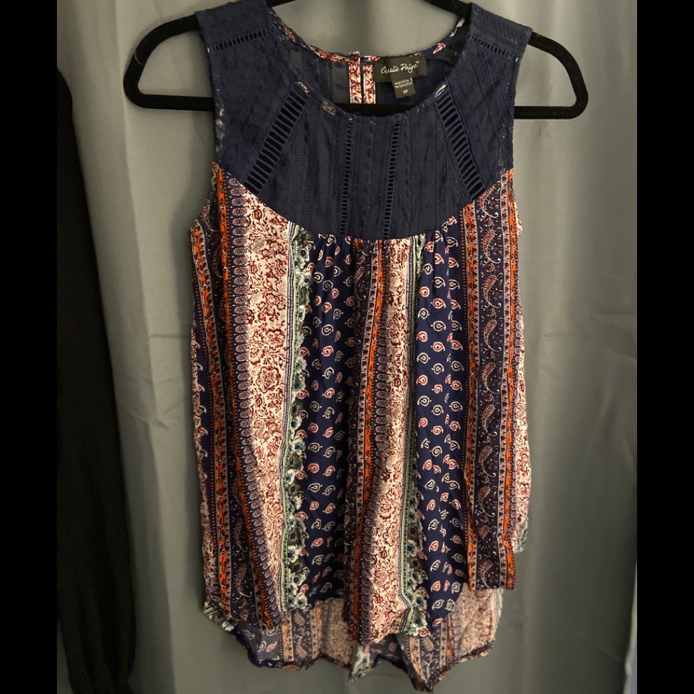 Pretty lace top boutique in Aruba